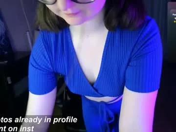 Check-out the world of girls and talk with our steaming hot slutz, bringing your desired characters to life with authentic apparel and cam streams.