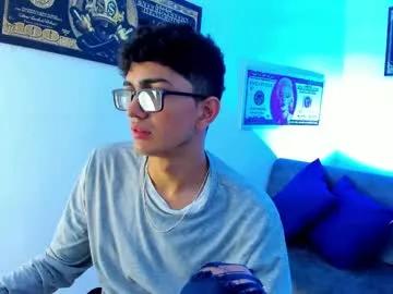 tylerwhiite_ from Chaturbate is Freechat