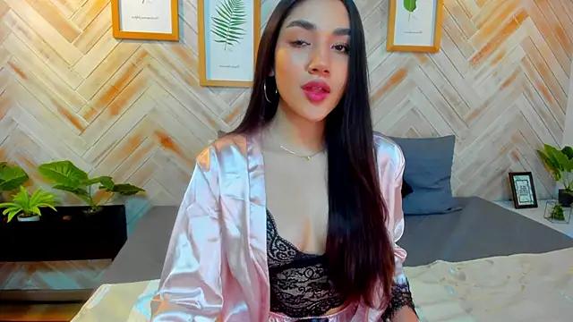 AniiRose from StripChat is Freechat