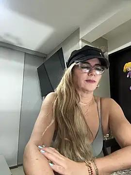 AthenaRamirez from StripChat is Freechat