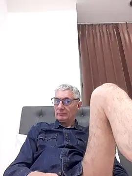 BIGUNCUTHARDCOCK from StripChat is Freechat