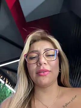 Photos of DIANITA_1988 from StripChat is Group