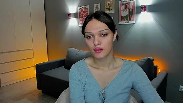 emiliarouds from StripChat is Freechat