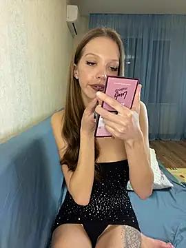 KateMariett from StripChat is Freechat