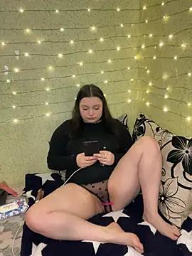 Kiss__Kate from StripChat is Freechat