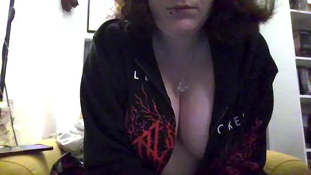 LadyCheschire from StripChat is Freechat