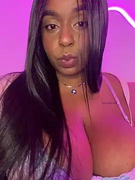 latinababyy from StripChat is Freechat