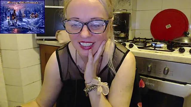 martachatte from StripChat is Freechat