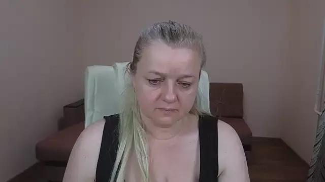 Mary_Mist from StripChat is Freechat