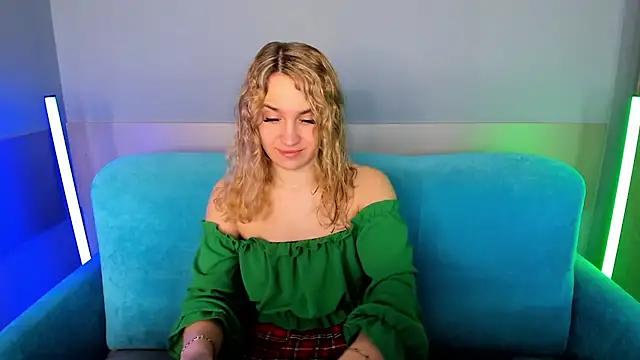 Milka_Blond from StripChat is Freechat