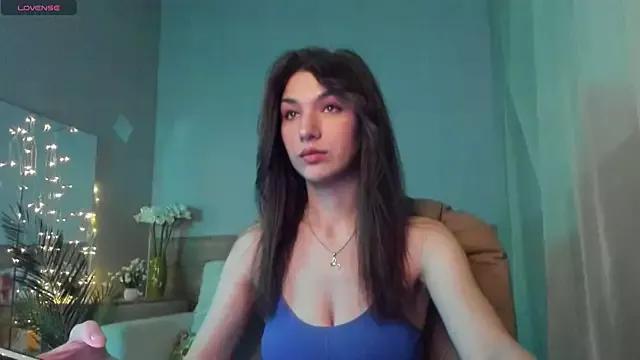 MonicaVii from StripChat is Freechat