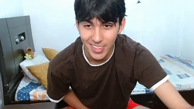 Neithanzyn from StripChat is Freechat