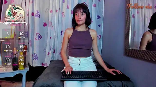 OliviaDollTits from StripChat is Freechat