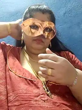 tamilthanushri from StripChat is Freechat