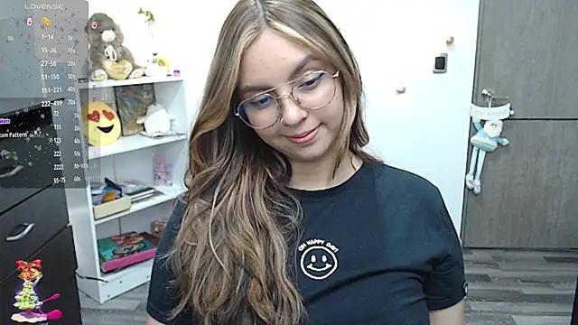 Check-out the world of girls and talk with our steaming hot slutz, bringing your desired characters to life with authentic apparel and cam streams.