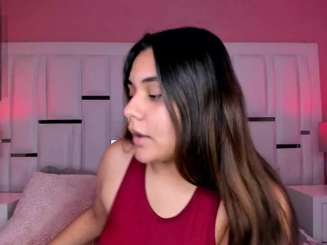 AlannaWest on BongaCams 