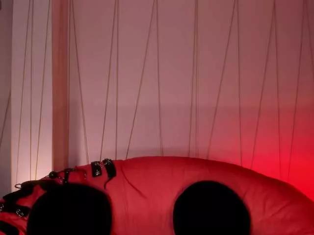 Offline AmbarJames on BongaCams