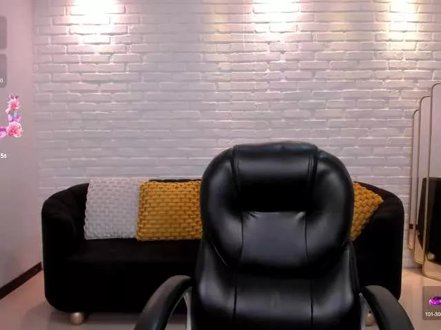 AnaisNin1 on BongaCams 