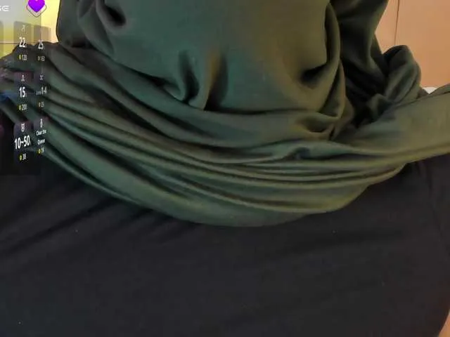 Anna-henao — hot conversations and hard penises, seeing how they touch each other for me and by me