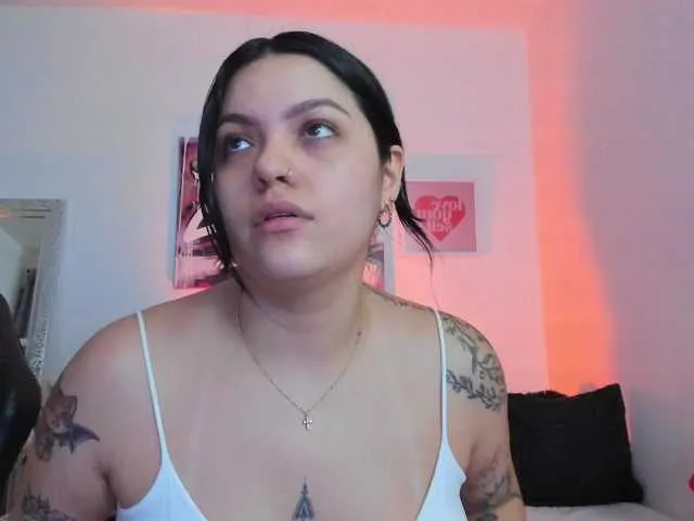 Anniehuntterss on BongaCams 