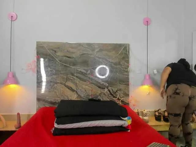 Offline Brendamaz on BongaCams
