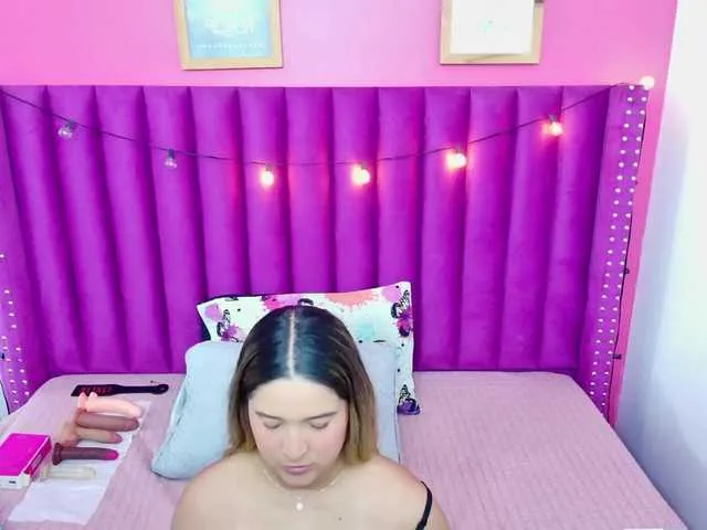 collegepawglovedaddy on BongaCams 