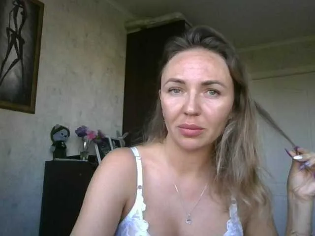 CuteFngelina — Freechat on BongaCams