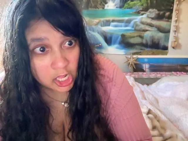 DUMBHOEMELANIE