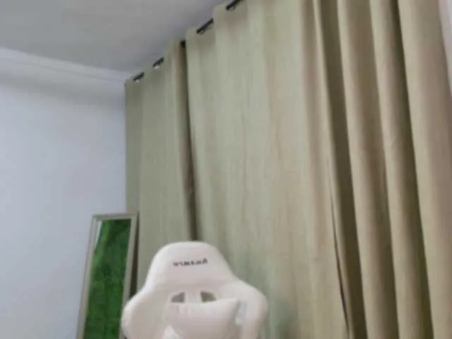EmilyxJames — Freechat on BongaCams