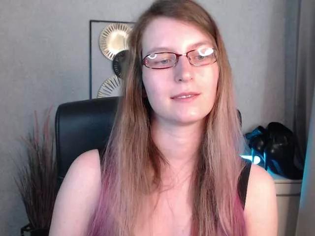 EmmaHeart on BongaCams 