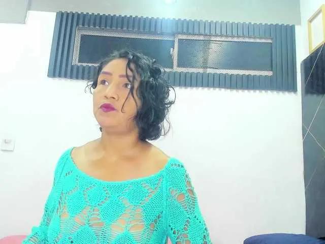 emperatris-23 — me pone cachonda ver que te diviertes tanto en mi show. Eso s que me excita! me gusta cuando me haces sentir especial, cuando ests totalmente concentrado en m
