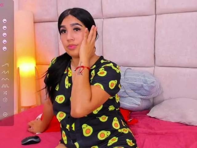 Esmeralda11 on BongaCams 