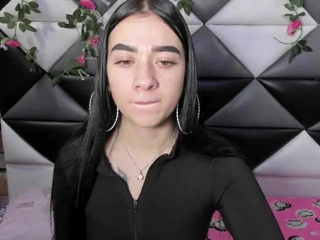 GabyThompson — Me enciende el contacto visual, mientras me dices cosas exitantes y me motivas para seguir disfrutando 