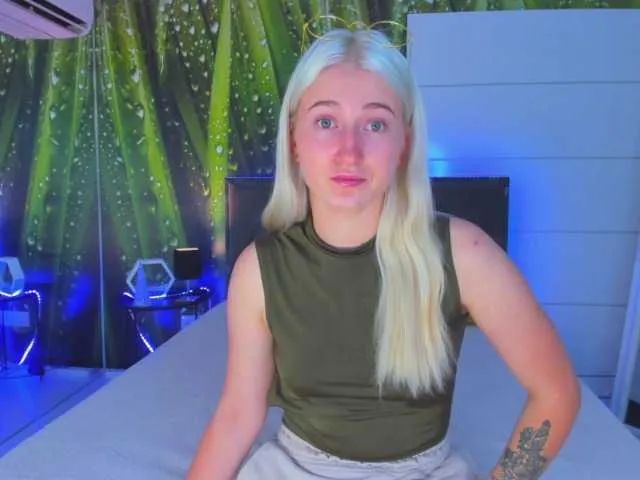 HollyTaillor on BongaCams 