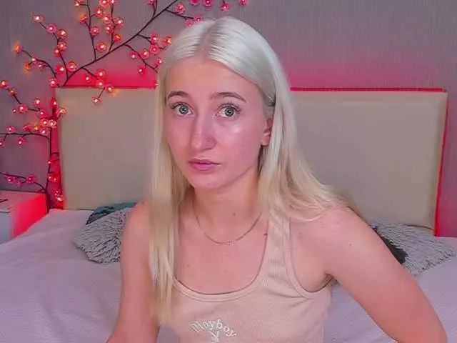HollyTaillor on BongaCams 