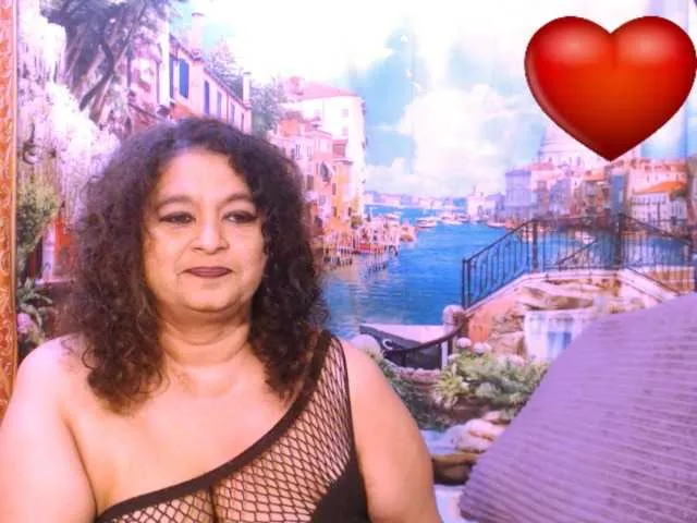 indianstar75 on BongaCams 