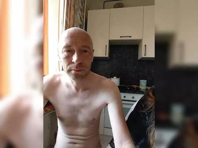 Offline Innokentiy449 on BongaCams