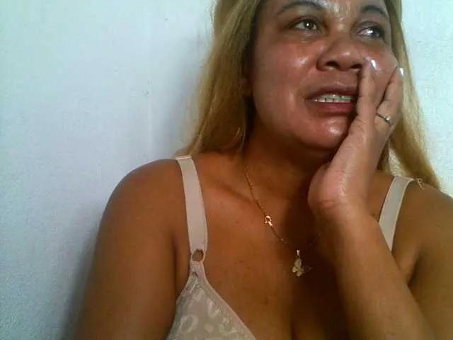 JELLA1 on BongaCams 