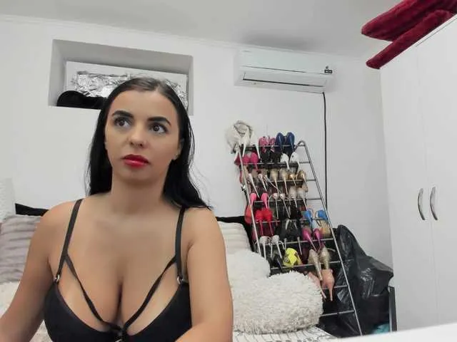 JuliaHayes90 — gentleman makes me wet