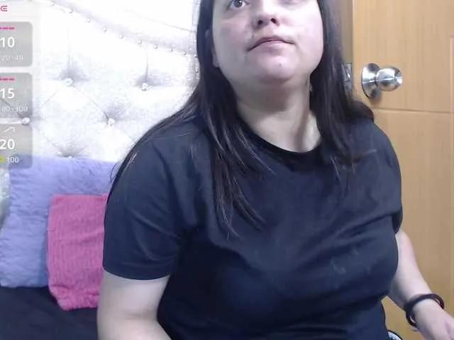 KataleyaStiward — I like talkative people, I like to please users' fetishes and test them.
Friendly treatment and the color red excites me.