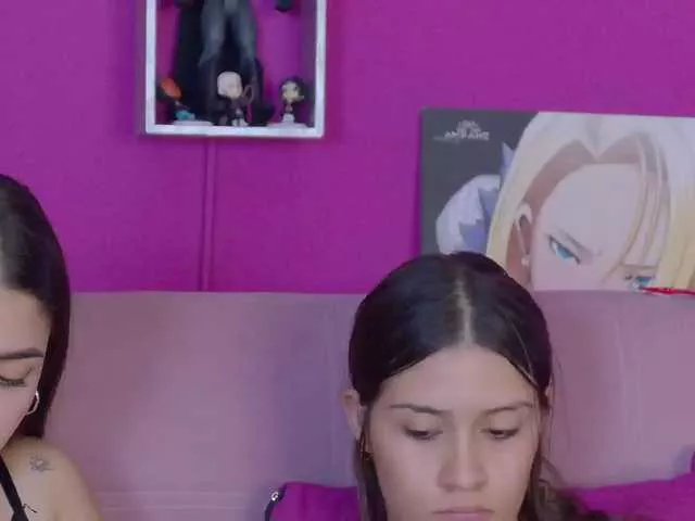 kinkyzoeandema on BongaCams 