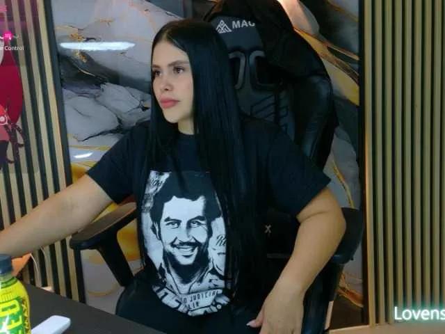 lararoberts1 on BongaCams 