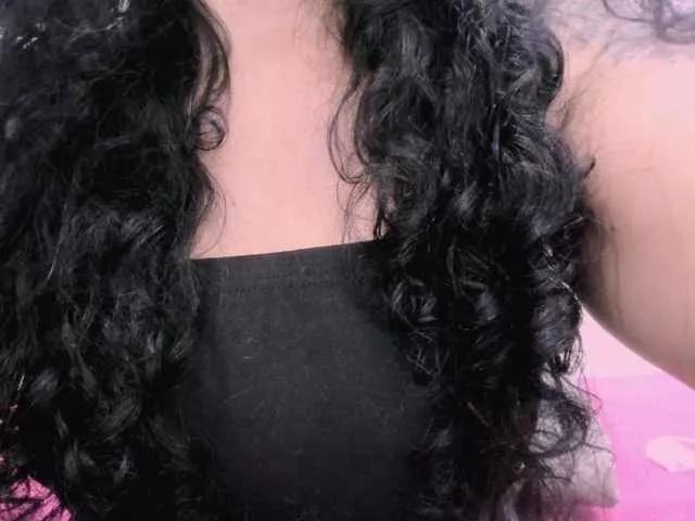 Offline latinvalery on BongaCams