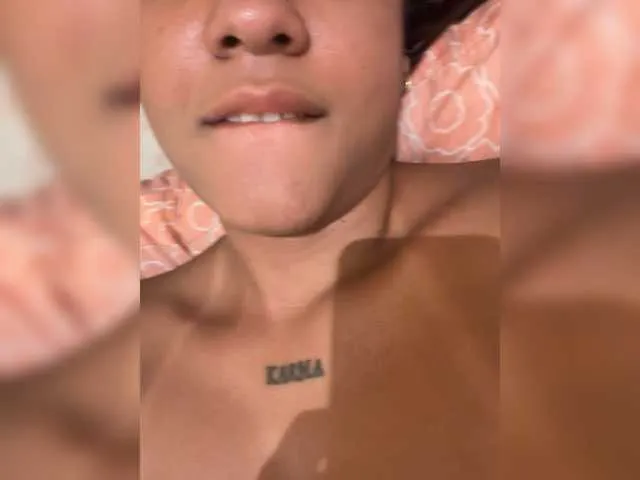 Leylaa1 on BongaCams 