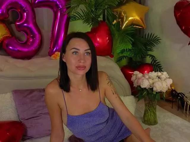Lilu5107 on BongaCams 