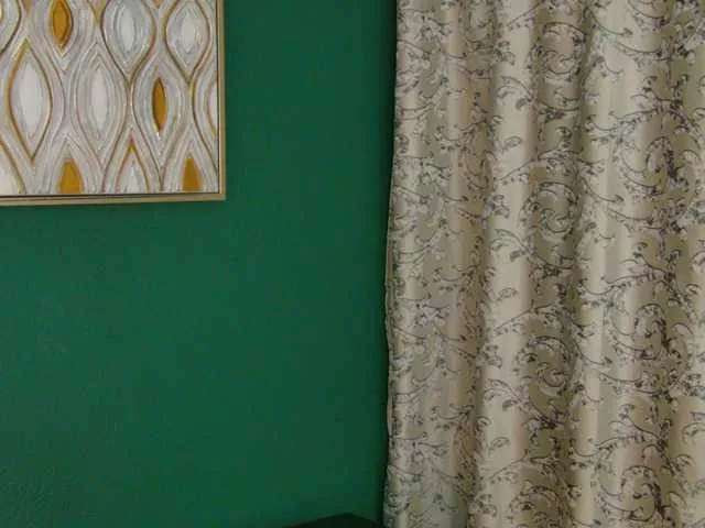 LittlePoem on BongaCams 