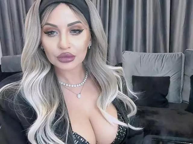 Offline lovelyblondyx on BongaCams