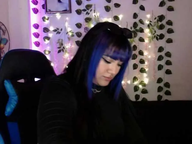 LUNA-BLAZE12 — I am crazy about open minds, hot talks and men (or women) who know what they want. I love intense flirting, the daring compliments and feel that you want me as much as I wish you.
 (and groan)? 