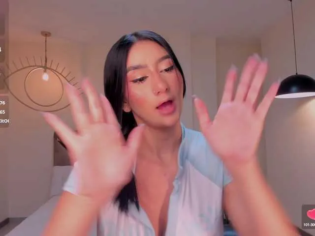 MaddisonLowe — I love it when they support me, that means they like my show and get horny with my body.