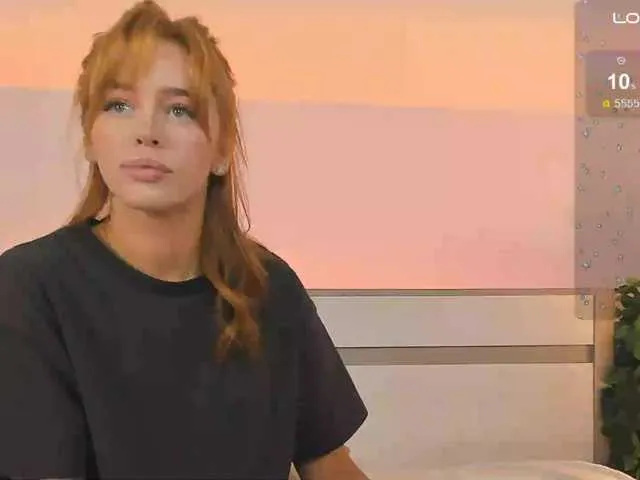 MissRedFox on BongaCams 
